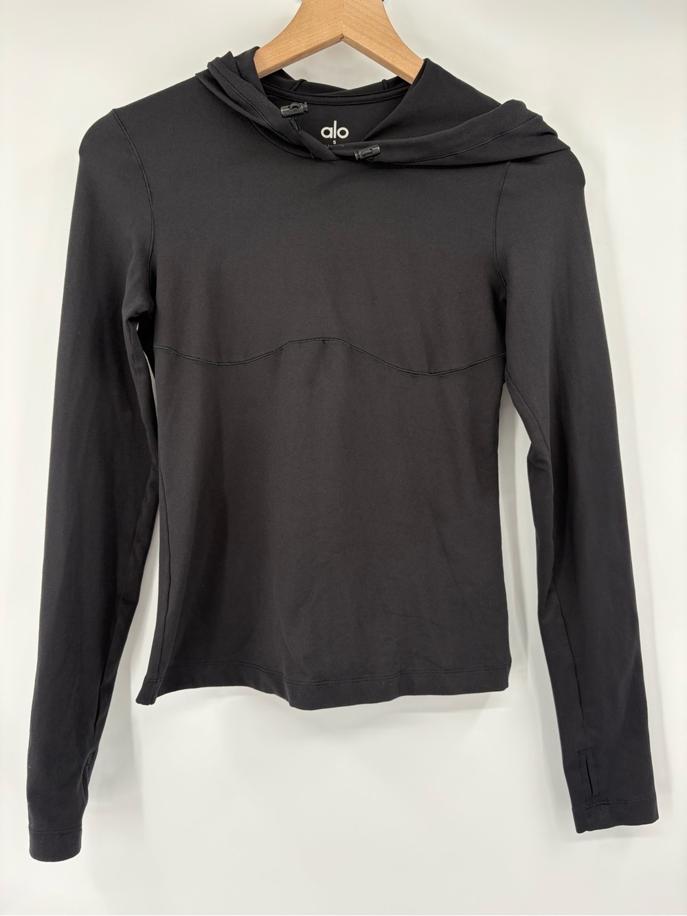 Alo Yoga Alosoft Hooded Runner Long Sleeve Black Athletic Top Size Small - Picture 12 of 16